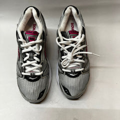 Saucony Cohesion 5 Running Shoe Silver/Black/Pink 6 Wide - Preowned Athletic