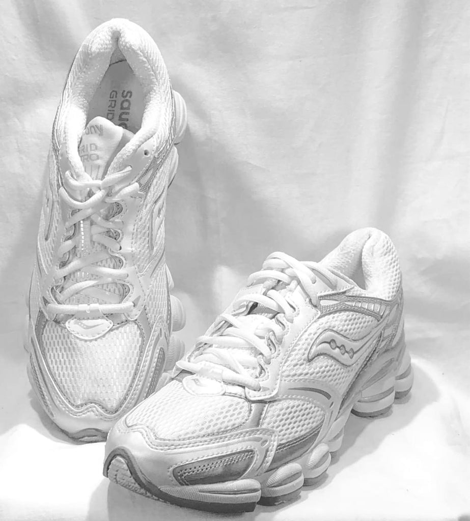 Saucony Womens Nitro Running Shoe - Preowned 6.5M / White/Silver -03 Athletic