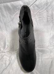 ADRIENNE VITTADINI Women's •MELLO •Ankle Bootie Black Leather 6M